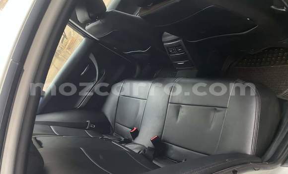 Comprar Usado BMW 3-Series Branco Carro em Maputo em Maputo Comprar Usado BMW 3-Series Branco Carro em Maputo em Maputo