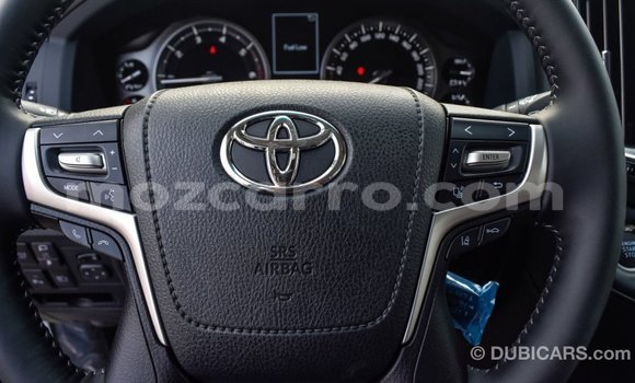 Nunua Imported Toyota Land Cruiser Nyeusi Gari ndani ya Import - Dubai nchini Cabo Delgado Nunua Imported Toyota Land Cruiser Nyeusi Gari ndani ya Import - Dubai nchini Cabo Delgado