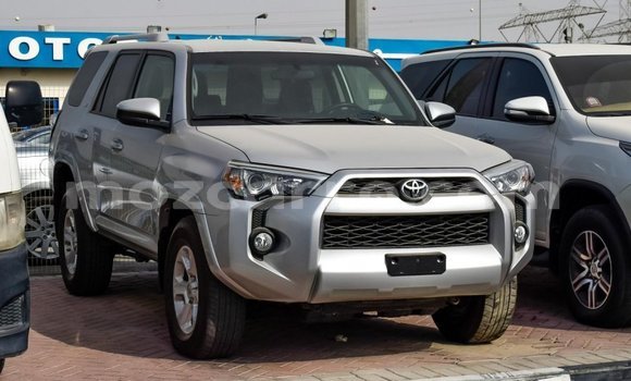 Comprar Importar Toyota Ade De outros Caminhão em Import - Dubai em Cabo Delgado