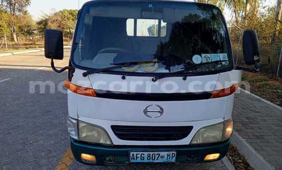 Buy Used Toyota Hilux White Car in Maputo in Maputo Buy Used Toyota Hilux White Car in Maputo in Maputo