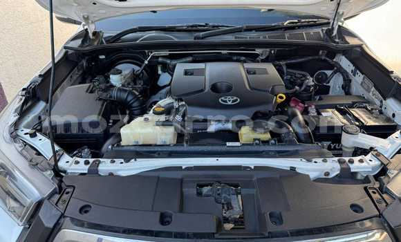 Comprar Usado Toyota Hiluxe Revo Branco Carro em Maputo em Maputo Comprar Usado Toyota Hiluxe Revo Branco Carro em Maputo em Maputo