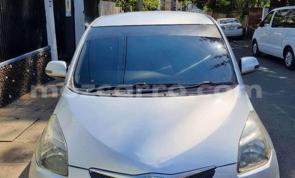 Tenga Tsaru Toyota Ractis Zvimwe Mota in Angoche in Nampula Tenga Tsaru Toyota Ractis Zvimwe Mota in Angoche in Nampula