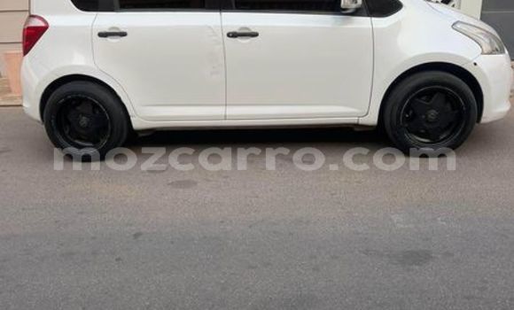 Tenga Tsaru Toyota Ractis Zvimwe Mota in Angoche in Nampula Tenga Tsaru Toyota Ractis Zvimwe Mota in Angoche in Nampula