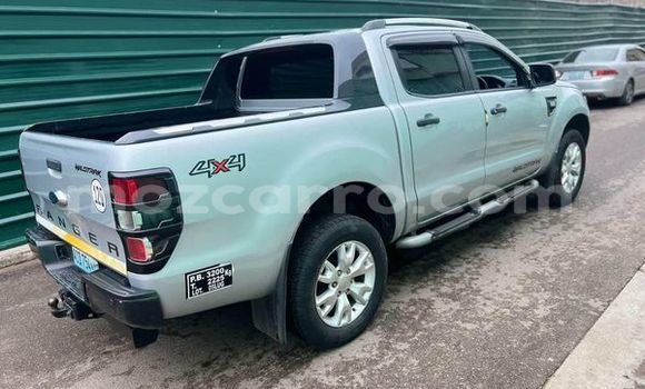 Comprar Usado Ford Ranger De outros Carro em Angoche em Nampula