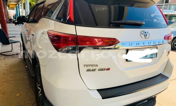 Nunua Ilio tumika Toyota Fortuner Nyeupe Gari ndani ya Maputo nchini Maputo Nunua Ilio tumika Toyota Fortuner Nyeupe Gari ndani ya Maputo nchini Maputo