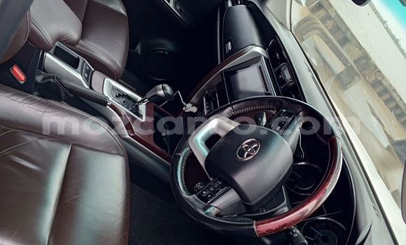 Nunua Ilio tumika Toyota Fortuner Nyeupe Gari ndani ya Maputo nchini Maputo Nunua Ilio tumika Toyota Fortuner Nyeupe Gari ndani ya Maputo nchini Maputo