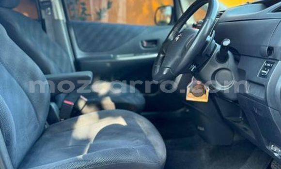 Buy Used Toyota Ractis Other Car in Maputo in Maputo Buy Used Toyota Ractis Other Car in Maputo in Maputo