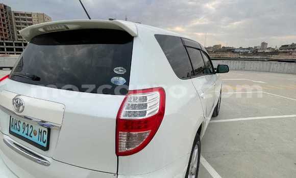 Nunua Ilio tumika Toyota Vanguard Nyeupe Gari ndani ya Maputo nchini Maputo Nunua Ilio tumika Toyota Vanguard Nyeupe Gari ndani ya Maputo nchini Maputo