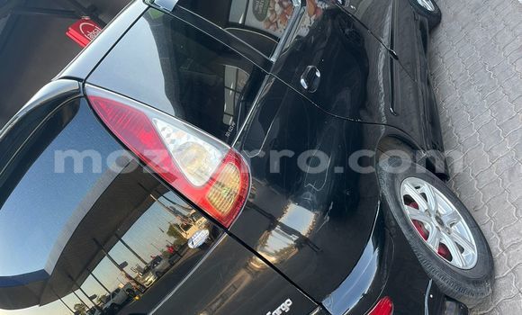 Comprar Usado Toyota FunCargo Preto Carro em Maputo em Maputo Comprar Usado Toyota FunCargo Preto Carro em Maputo em Maputo