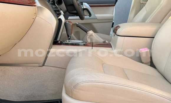 Comprar Usado Toyota Land Cruiser Prado Branco Carro em Maputo em Maputo Comprar Usado Toyota Land Cruiser Prado Branco Carro em Maputo em Maputo