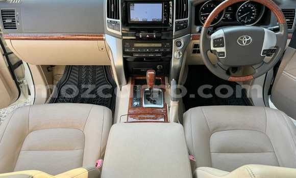 Comprar Usado Toyota Land Cruiser Prado Branco Carro em Maputo em Maputo Comprar Usado Toyota Land Cruiser Prado Branco Carro em Maputo em Maputo