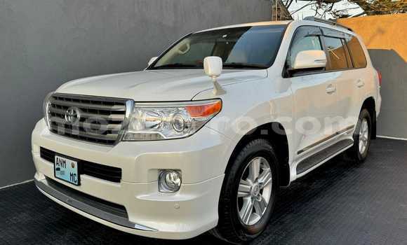 Comprar Usado Toyota Land Cruiser Prado Branco Carro em Maputo em Maputo Comprar Usado Toyota Land Cruiser Prado Branco Carro em Maputo em Maputo