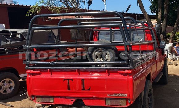 Tenga Tsaru Toyota Land Cruiser Tsvuku Mota in Maputo in Maputo Tenga Tsaru Toyota Land Cruiser Tsvuku Mota in Maputo in Maputo