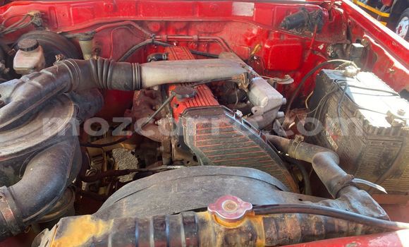 Tenga Tsaru Toyota Land Cruiser Tsvuku Mota in Maputo in Maputo Tenga Tsaru Toyota Land Cruiser Tsvuku Mota in Maputo in Maputo