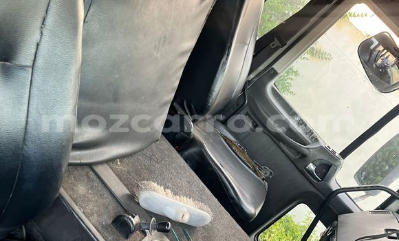 Tenga Tsaru Volvo 164 Chena Mota in Maputo in Maputo Tenga Tsaru Volvo 164 Chena Mota in Maputo in Maputo