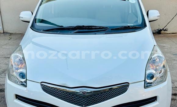 Comprar Usado Toyota Ractis Branco Carro em Maputo em Maputo