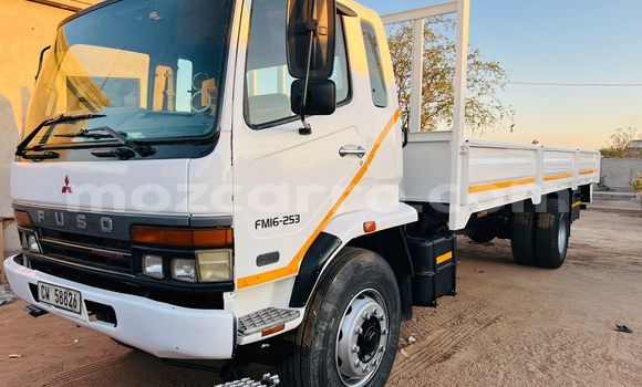 Comprar Usado Mitsubishi Canter Branco Caminhão em Xai-Xai em Gaza Comprar Usado Mitsubishi Canter Branco Caminhão em Xai-Xai em Gaza