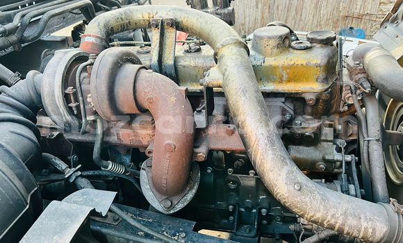 Comprar Usado Mitsubishi Canter Branco Caminhão em Xai-Xai em Gaza Comprar Usado Mitsubishi Canter Branco Caminhão em Xai-Xai em Gaza