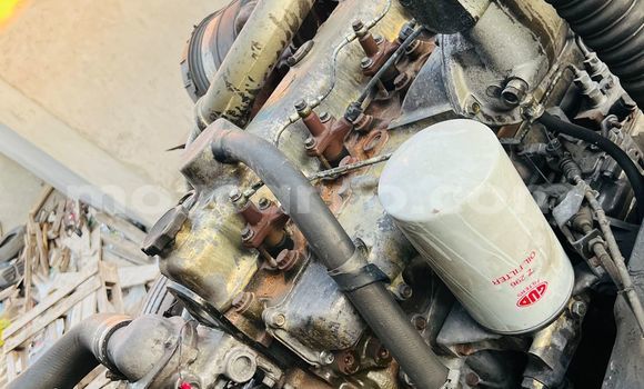 Comprar Usado Mitsubishi Canter Branco Caminhão em Xai-Xai em Gaza Comprar Usado Mitsubishi Canter Branco Caminhão em Xai-Xai em Gaza