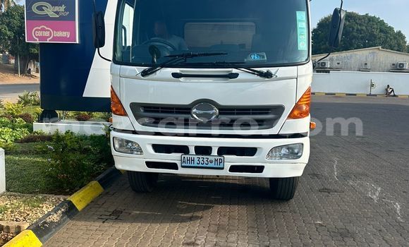 Tenga Tsaru Hino 300 Series Chena Rori in Maxixe in Inhambane Tenga Tsaru Hino 300 Series Chena Rori in Maxixe in Inhambane