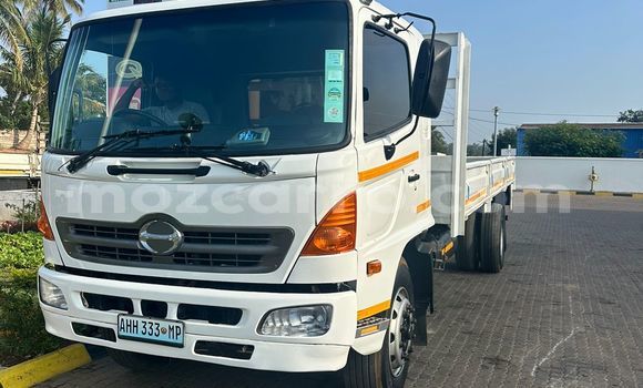 Tenga Tsaru Hino 300 Series Chena Rori in Maxixe in Inhambane Tenga Tsaru Hino 300 Series Chena Rori in Maxixe in Inhambane