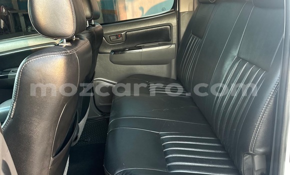 Comprar Usado Toyota Hilux Branco Carro em Maputo em Maputo Comprar Usado Toyota Hilux Branco Carro em Maputo em Maputo