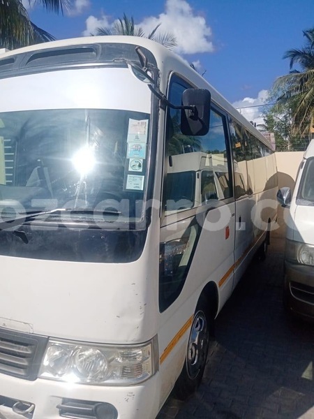 Big with watermark toyota coaster nampula mocambique 28634