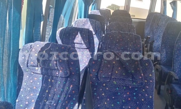 Comprar Usado Toyota Coaster Branco Carro em Moçambique em Nampula Comprar Usado Toyota Coaster Branco Carro em Moçambique em Nampula