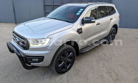 Buy New Ford Everest Silver Car in Maputo in Maputo Buy New Ford Everest Silver Car in Maputo in Maputo