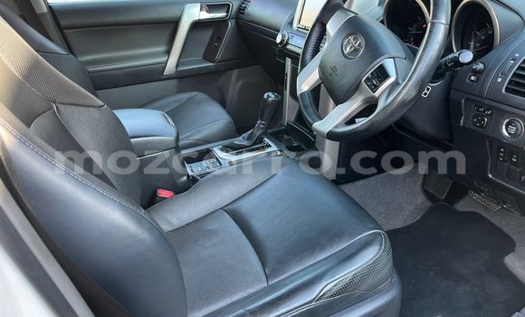 Buy Used Toyota Land Cruiser Prado White Car in Maputo in Maputo Buy Used Toyota Land Cruiser Prado White Car in Maputo in Maputo