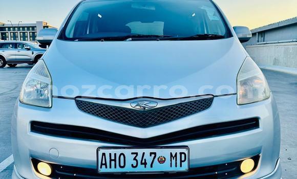 Comprar Usado Toyota Ractis Prata Carro em Maputo em Maputo