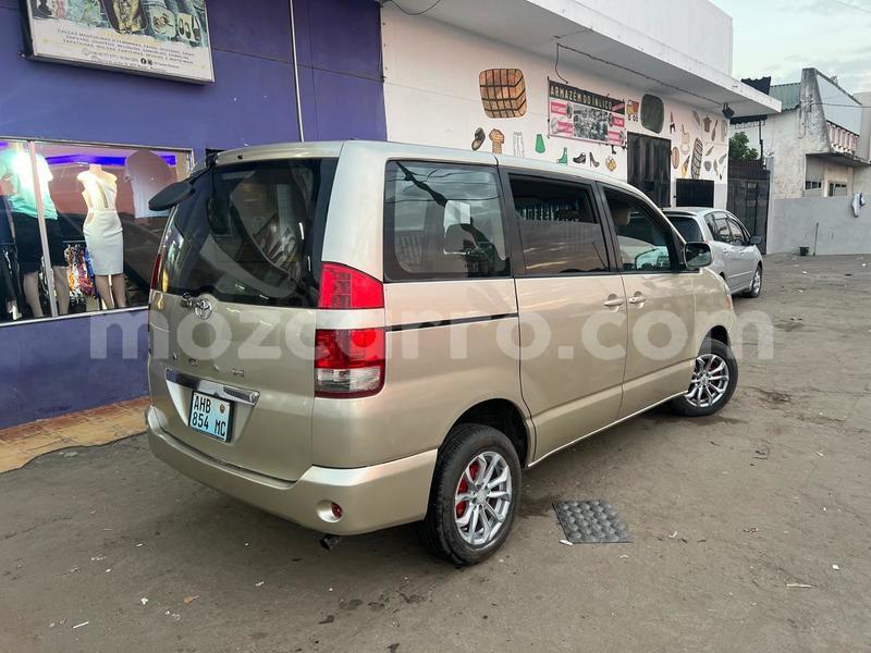 Big with watermark toyota noah maputo maputo 28652