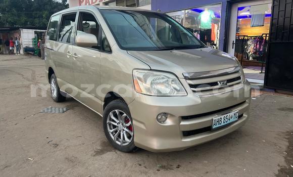 Nunua Ilio tumika Toyota Noah Nyingine Gari ndani ya Maputo nchini Maputo Nunua Ilio tumika Toyota Noah Nyingine Gari ndani ya Maputo nchini Maputo