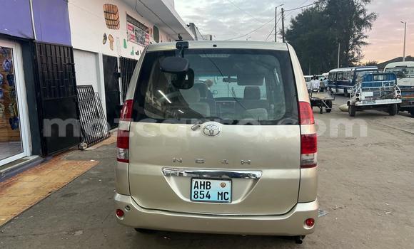 Nunua Ilio tumika Toyota Noah Nyingine Gari ndani ya Maputo nchini Maputo Nunua Ilio tumika Toyota Noah Nyingine Gari ndani ya Maputo nchini Maputo