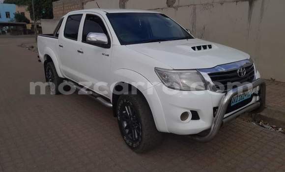 Tenga Tsaru Toyota Hilux Chena Mota in Maputo in Maputo Tenga Tsaru Toyota Hilux Chena Mota in Maputo in Maputo