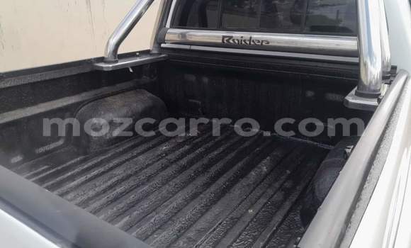 Tenga Tsaru Toyota Hilux Chena Mota in Maputo in Maputo Tenga Tsaru Toyota Hilux Chena Mota in Maputo in Maputo