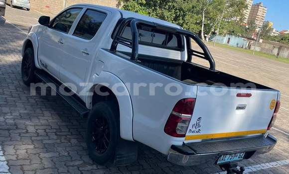 Tenga Tsaru Toyota Hilux Chena Mota in Maputo in Maputo Tenga Tsaru Toyota Hilux Chena Mota in Maputo in Maputo