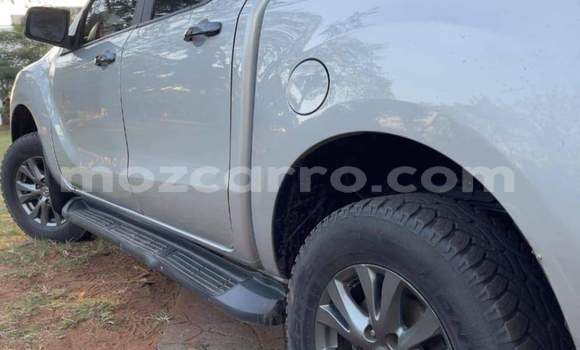Comprar Usado Mazda BT-50 De outros Carro em Maputo em Maputo Comprar Usado Mazda BT-50 De outros Carro em Maputo em Maputo