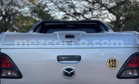 Comprar Usado Mazda BT-50 De outros Carro em Maputo em Maputo Comprar Usado Mazda BT-50 De outros Carro em Maputo em Maputo