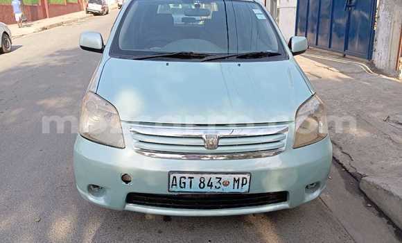 Comprar Usado Toyota Raum Azul Carro em Maputo em Maputo
