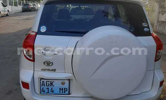 Buy Used Toyota RAV4 White Car in Maputo in Maputo Buy Used Toyota RAV4 White Car in Maputo in Maputo