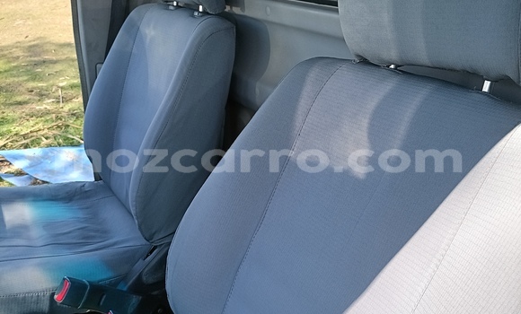 Nunua Ilio tumika Toyota Land Cruiser Beige Gari ndani ya Maputo nchini Maputo Nunua Ilio tumika Toyota Land Cruiser Beige Gari ndani ya Maputo nchini Maputo