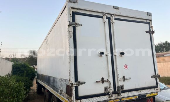 Tenga Tsaru Volvo 440 Chena Mota in Maputo in Maputo Tenga Tsaru Volvo 440 Chena Mota in Maputo in Maputo