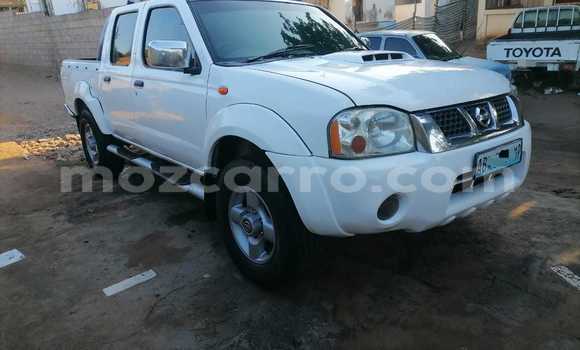 Nunua Ilio tumika Nissan Hardbody Nyeupe Gari ndani ya Maputo nchini Maputo Nunua Ilio tumika Nissan Hardbody Nyeupe Gari ndani ya Maputo nchini Maputo
