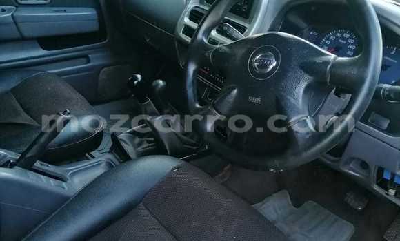 Nunua Ilio tumika Nissan Hardbody Nyeupe Gari ndani ya Maputo nchini Maputo Nunua Ilio tumika Nissan Hardbody Nyeupe Gari ndani ya Maputo nchini Maputo