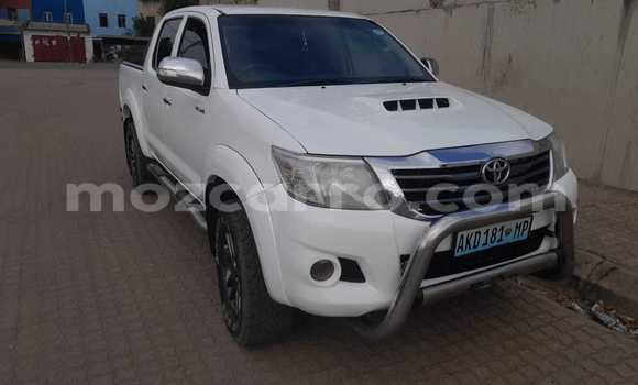 Comprar Novo Toyota Hilux Branco Carro em Maputo em Maputo Comprar Novo Toyota Hilux Branco Carro em Maputo em Maputo