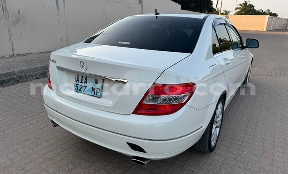 Tenga Tsaru Mercedes-Benz C250 coupe Chena Mota in Maputo in Maputo Tenga Tsaru Mercedes-Benz C250 coupe Chena Mota in Maputo in Maputo