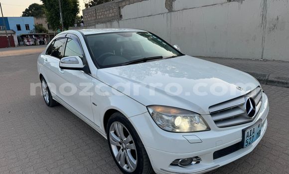 Tenga Tsaru Mercedes-Benz C250 coupe Chena Mota in Maputo in Maputo Tenga Tsaru Mercedes-Benz C250 coupe Chena Mota in Maputo in Maputo