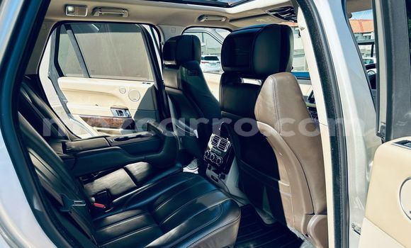 Nunua Ilio tumika Range Rover Evoque Fedha Gari ndani ya Maputo nchini Maputo Nunua Ilio tumika Range Rover Evoque Fedha Gari ndani ya Maputo nchini Maputo