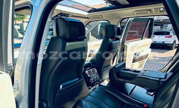 Nunua Ilio tumika Range Rover Evoque Fedha Gari ndani ya Maputo nchini Maputo Nunua Ilio tumika Range Rover Evoque Fedha Gari ndani ya Maputo nchini Maputo